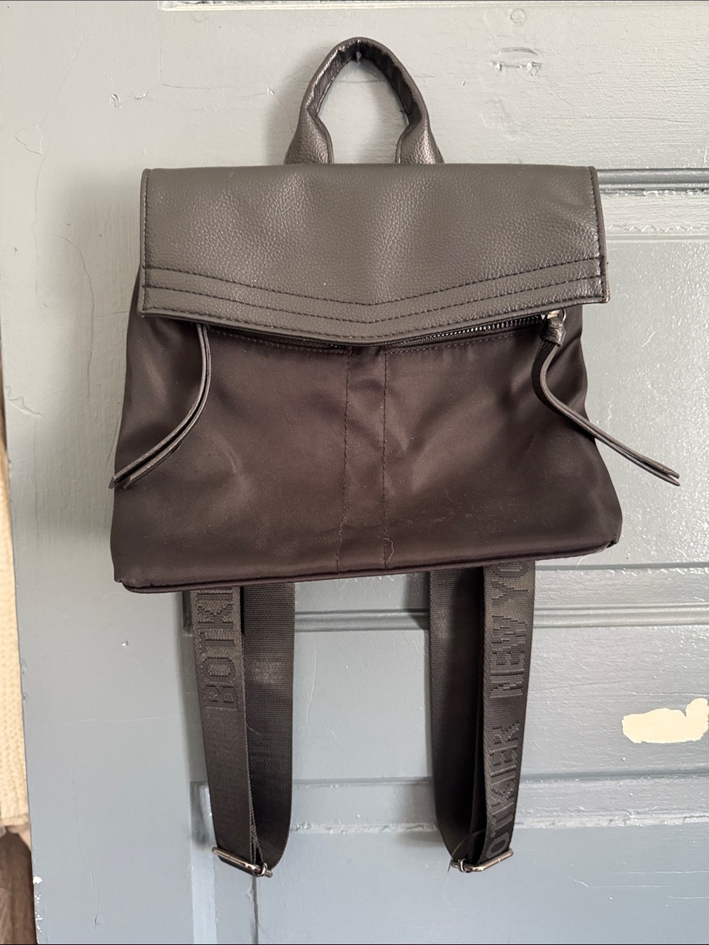 Botkier Black Men’s Backpack with Textured Flap